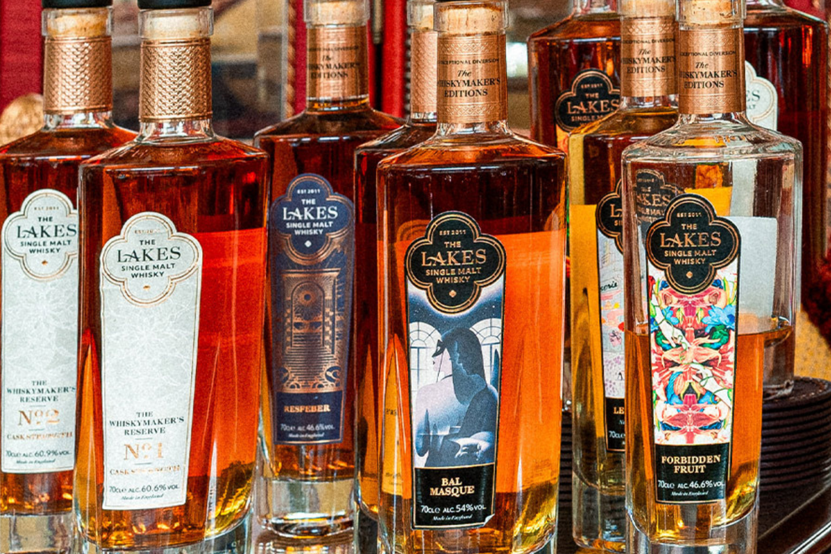 Пару постеров старой рекламы алкоголя. Английское виски The Lakes Whiskymakers Пару постеров старой рекламы алкоголя. Английское виски The Lakes Whiskymakers История,Алкоголь,Крепкие напитки,Реклама