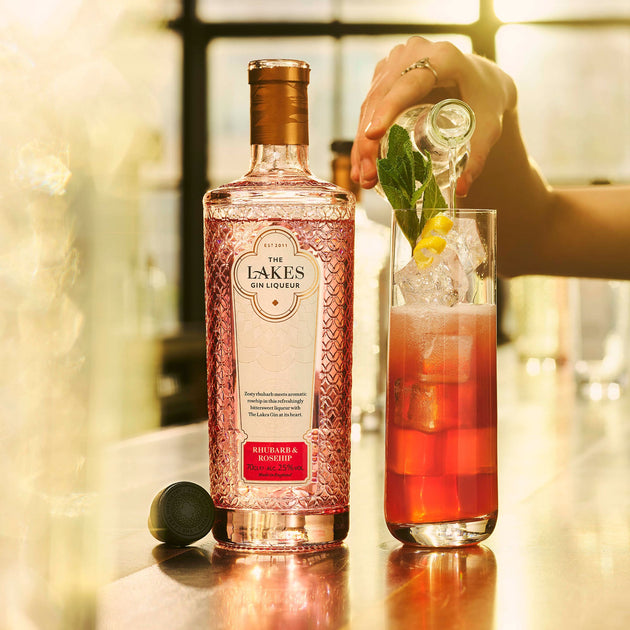 The Rhubarb Liqueur Distillery & Lakes Lakes Pink Gin Rosehip | – The Gin Rhubarb